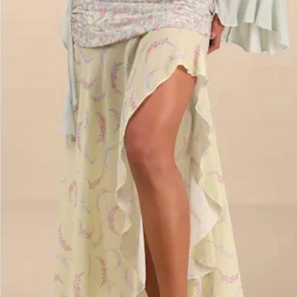 Lulu's Cream Floral Maxi Skirt